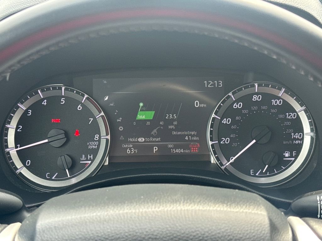 Used 2024 Toyota Highlander LE image 17