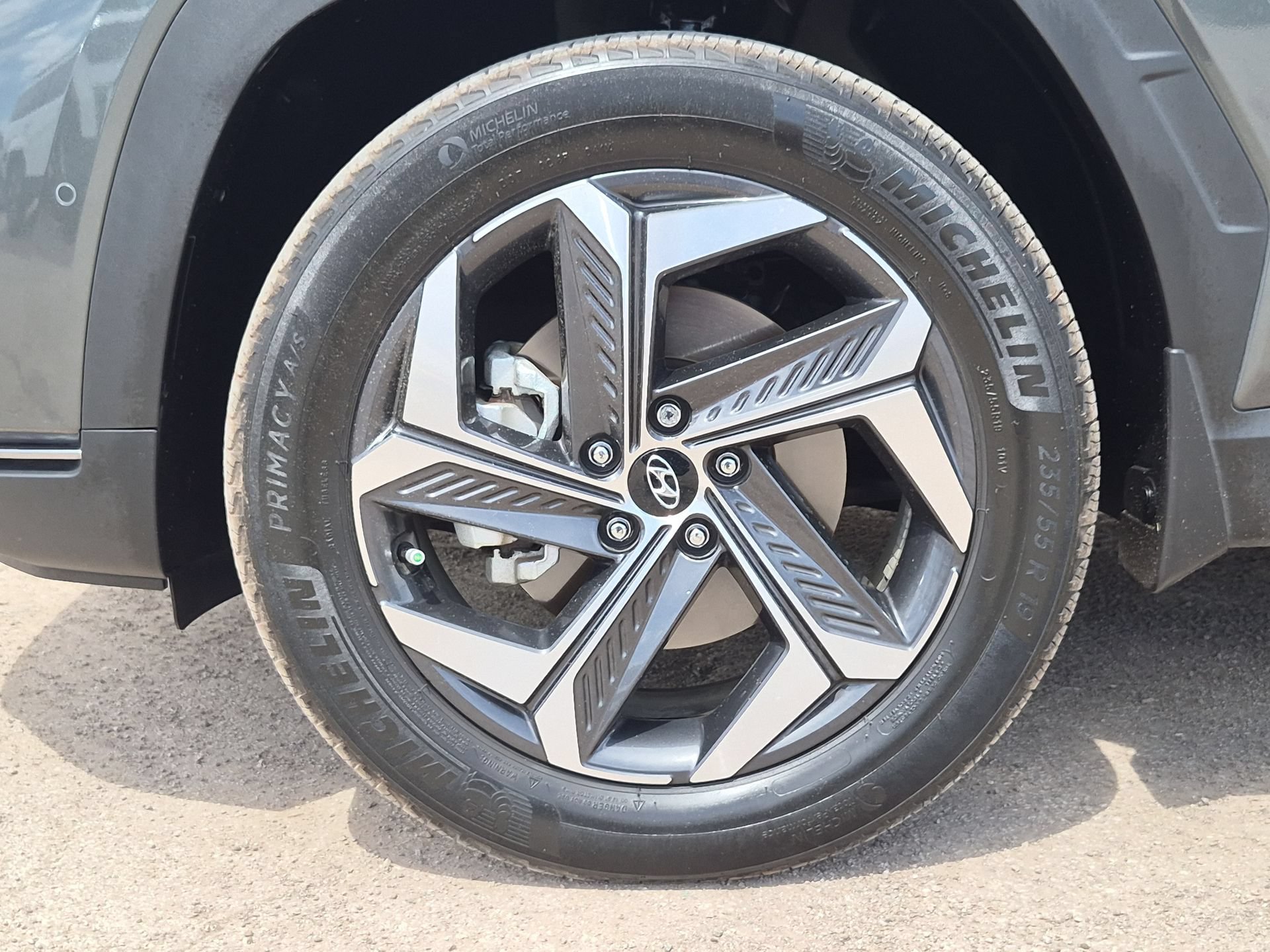 Certified 2023 Hyundai Tucson Limited AWD/4WD image 13