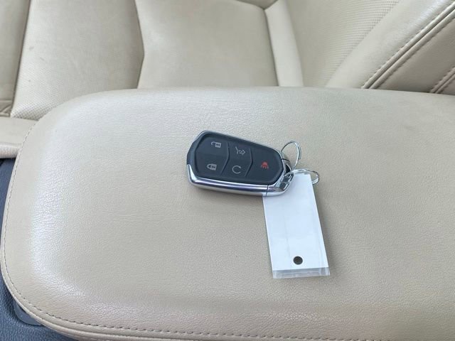 Used 2017 Cadillac XT5 Luxury w/ Driver Awareness Package image 31