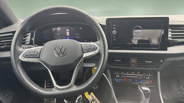 Used 2025 Volkswagen Jetta Sport FWD image 9