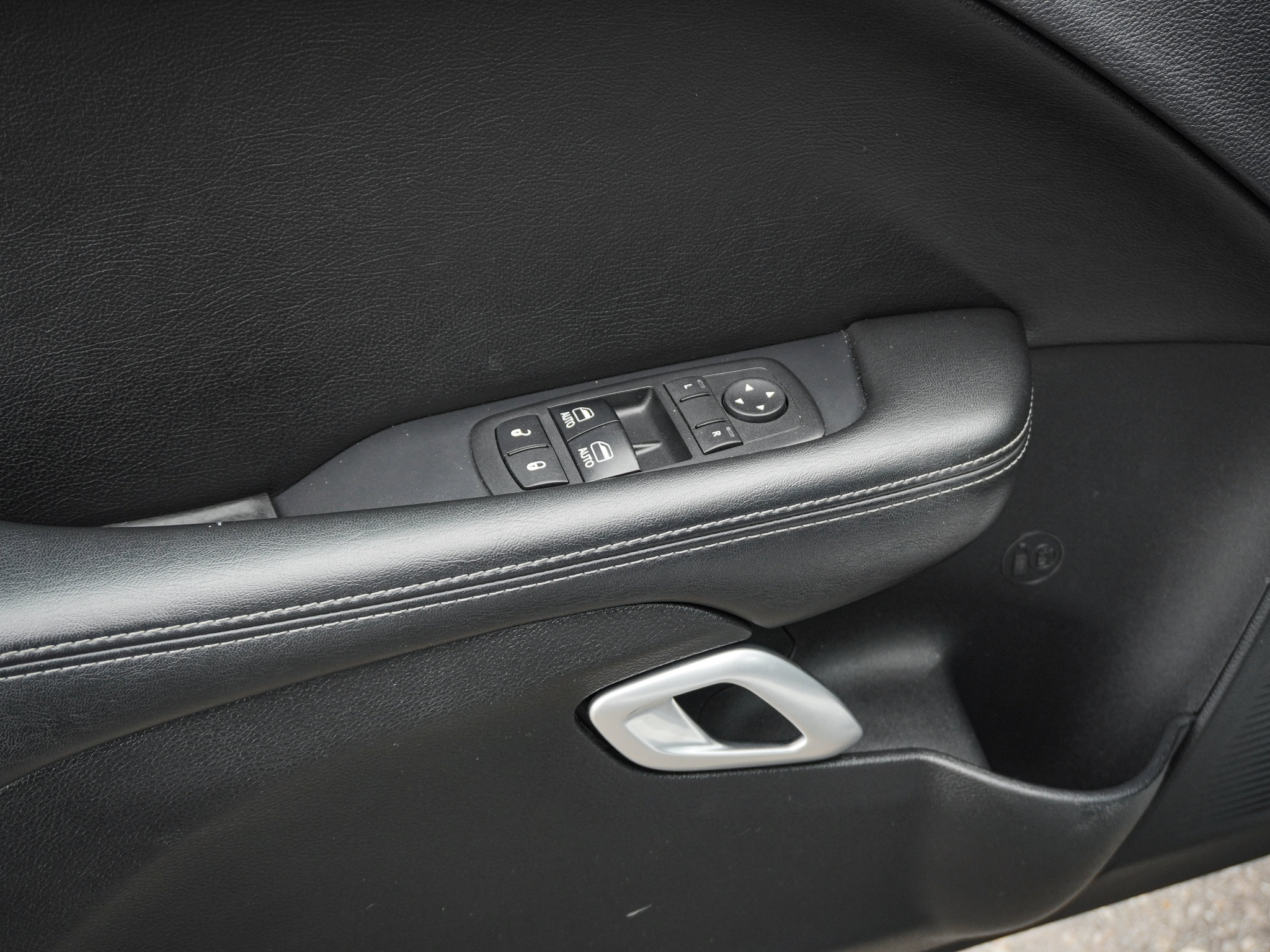 Used 2017 Dodge Challenger R/T w/ Cold Weather Group image 15