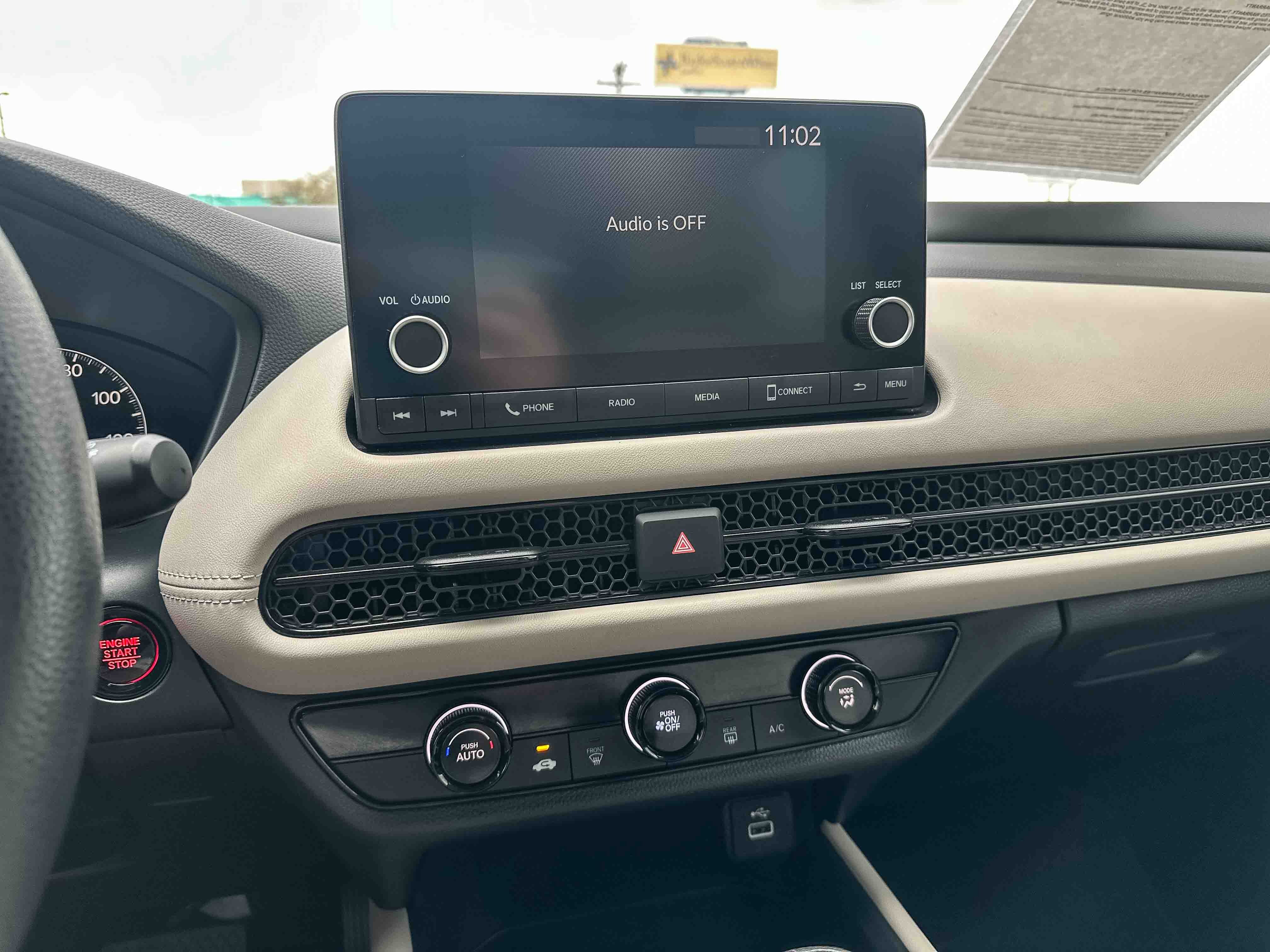 Used 2025 Honda HR-V LX image 31