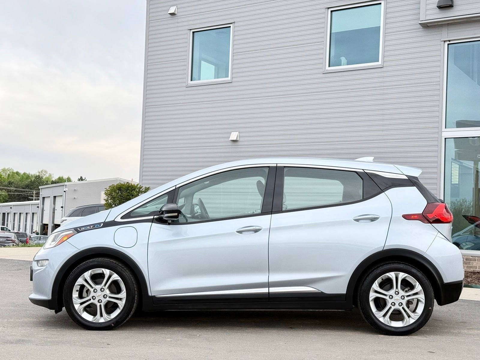 Used 2018 Chevrolet Bolt LT FWD image 14