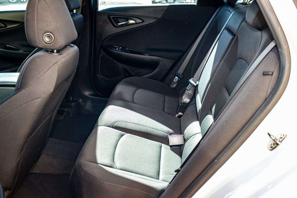 Used 2024 Chevrolet Malibu LT image 23