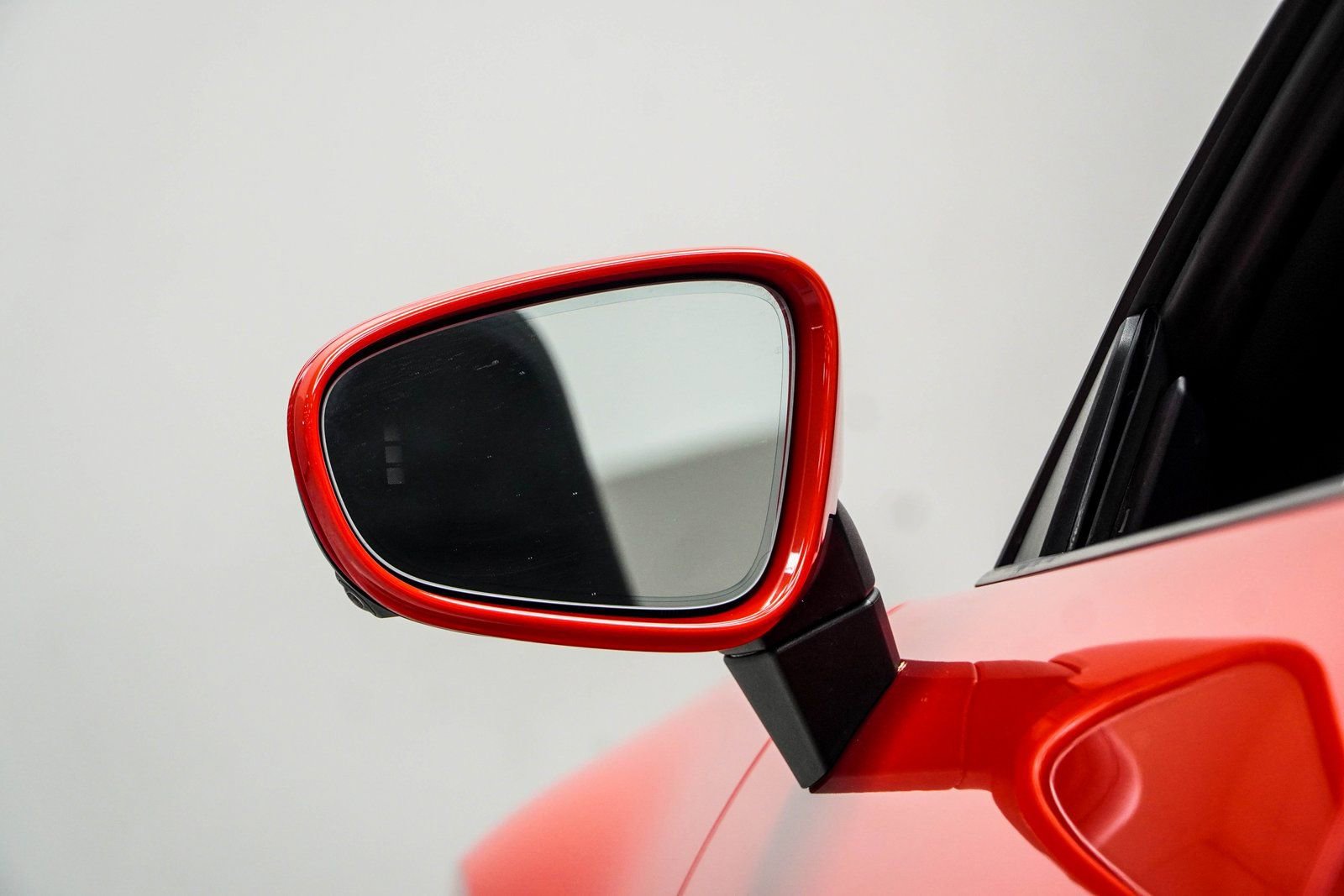 Used 2022 Porsche 911 Carrera w/ Premium Package image 21