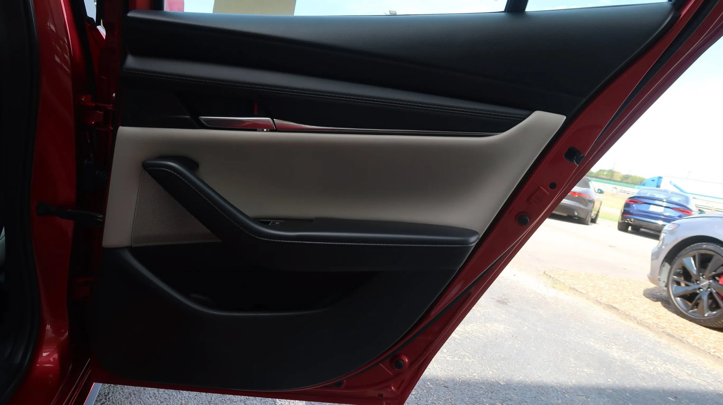 Used 2025 MAZDA MAZDA3 s FWD image 46