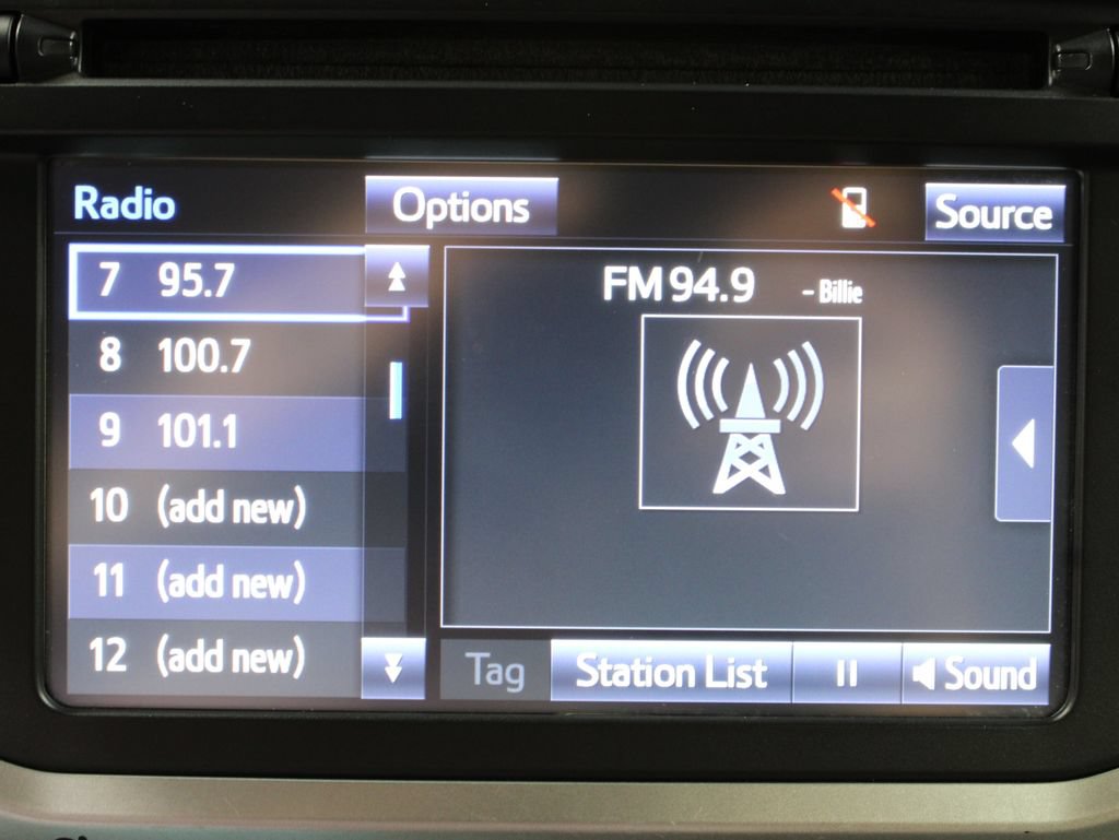 Used 2017 Toyota 4Runner SR5 AWD/4WD image 20