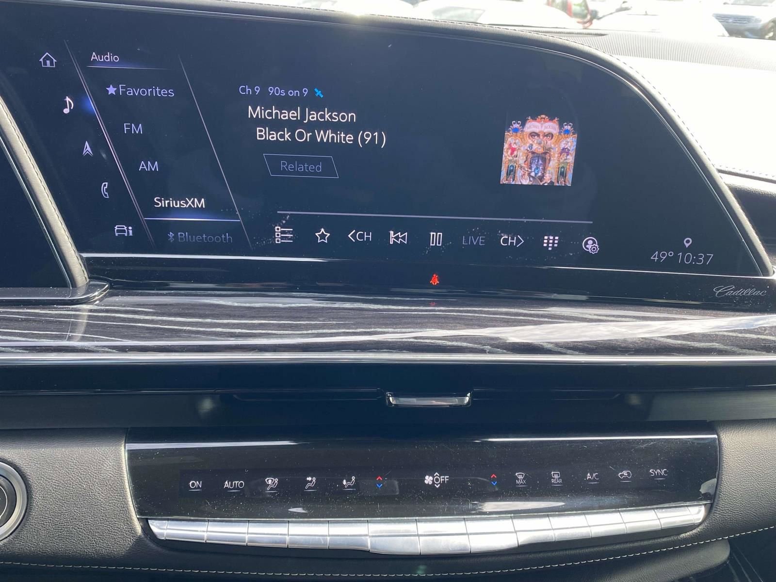 Used 2021 Cadillac Escalade Sport w/ LPO, ONYX Package image 29