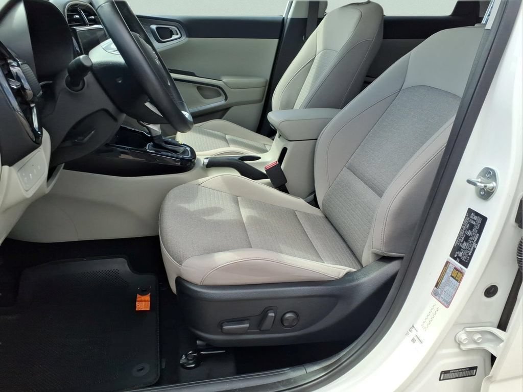 Used 2024 Kia Soul EX FWD image 15