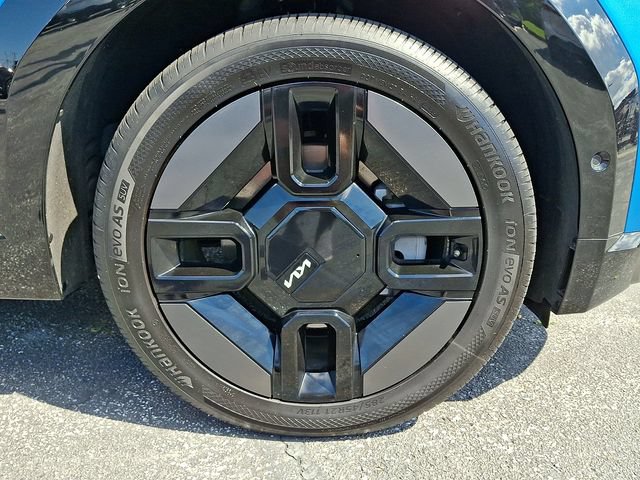 Certified 2024 Kia EV9 GT-Line AWD/4WD image 8