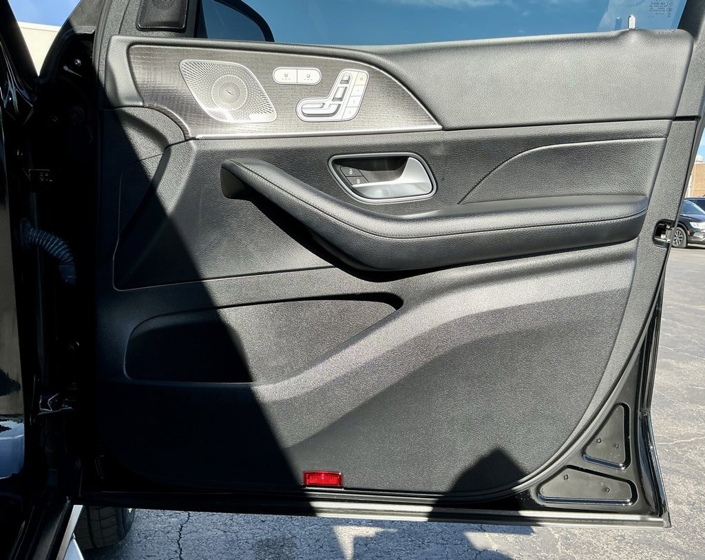 Used 2021 Mercedes-Benz GLS 580 4MATIC image 20