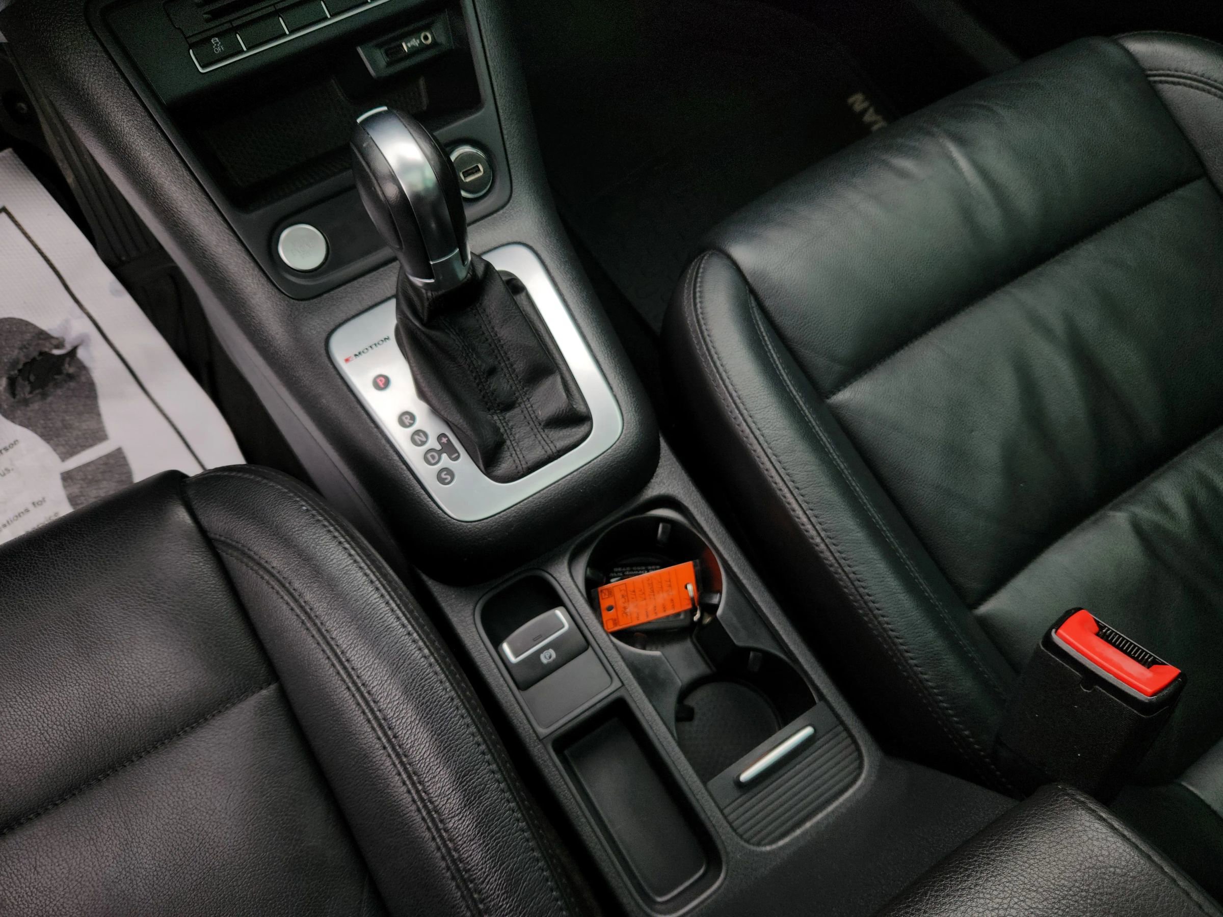 Used 2016 Volkswagen Tiguan SEL image 13