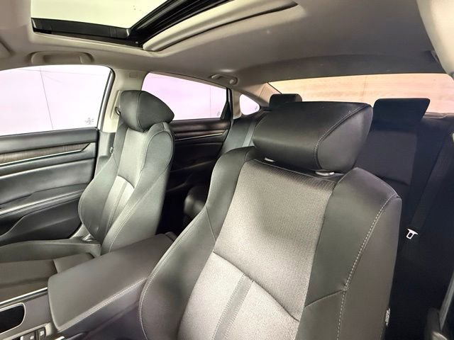 Used 2019 Honda Accord EX image 10