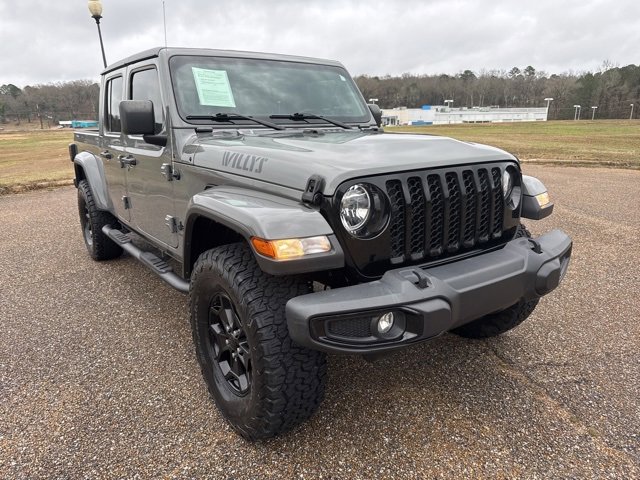 Used 2021 Jeep Gladiator Willys image 2
