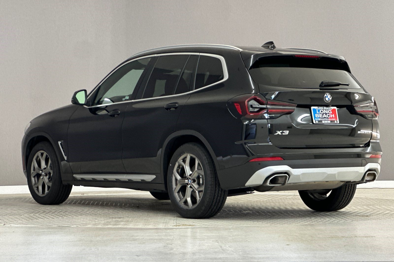 Certified 2023 BMW X3 sDrive30i w/ Premium Package RWD image 3