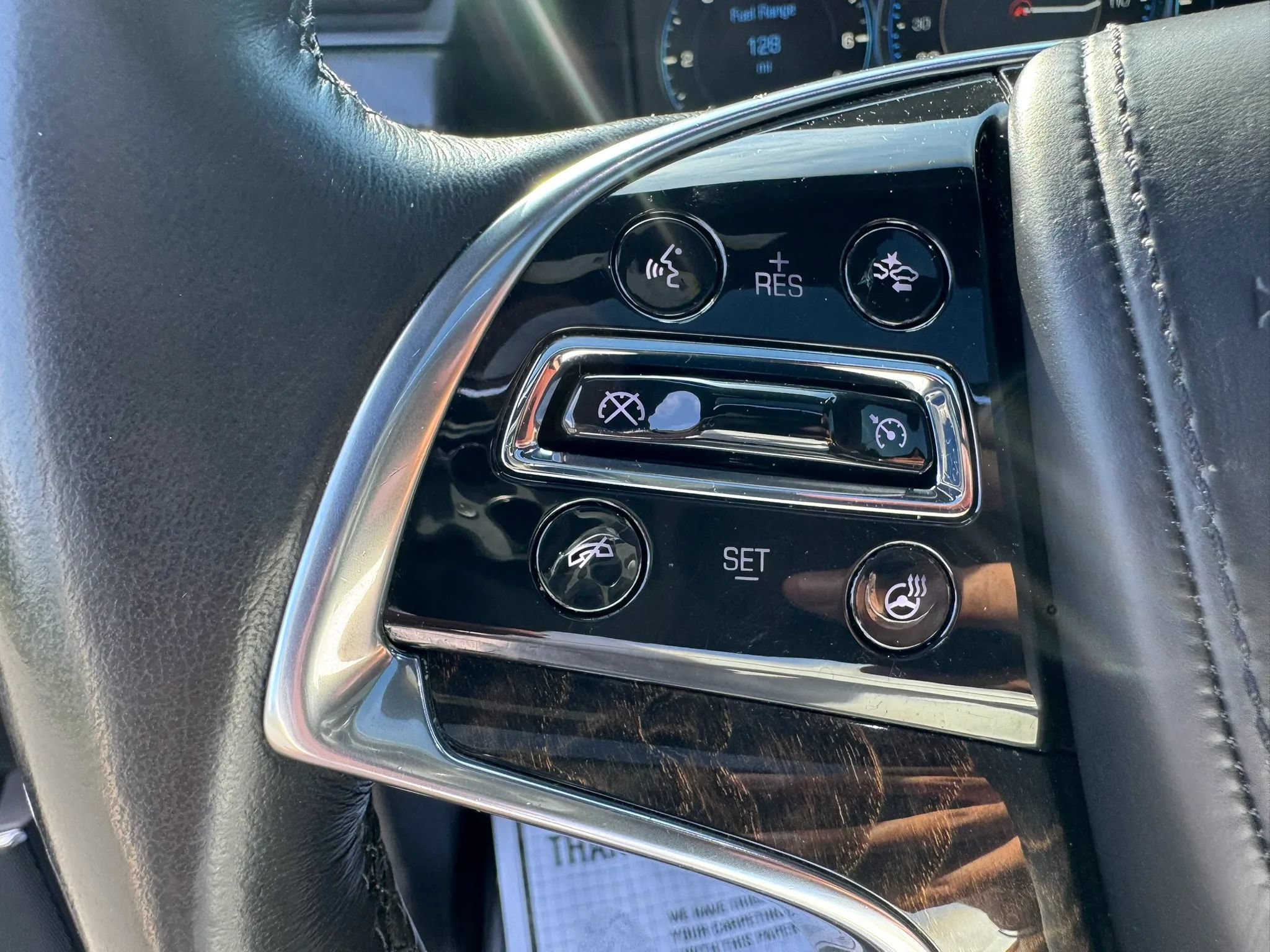 Used 2015 Cadillac Escalade Platinum RWD image 20