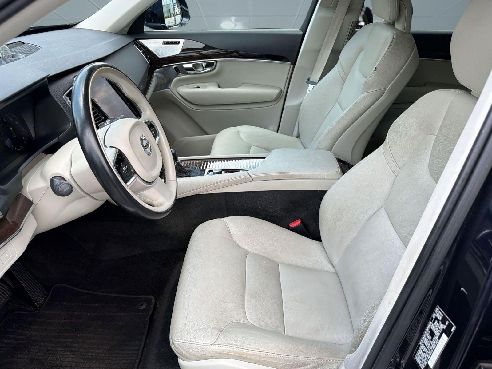 Used 2017 Volvo XC90 T6 Momentum w/ Vision Package AWD/4WD image 5