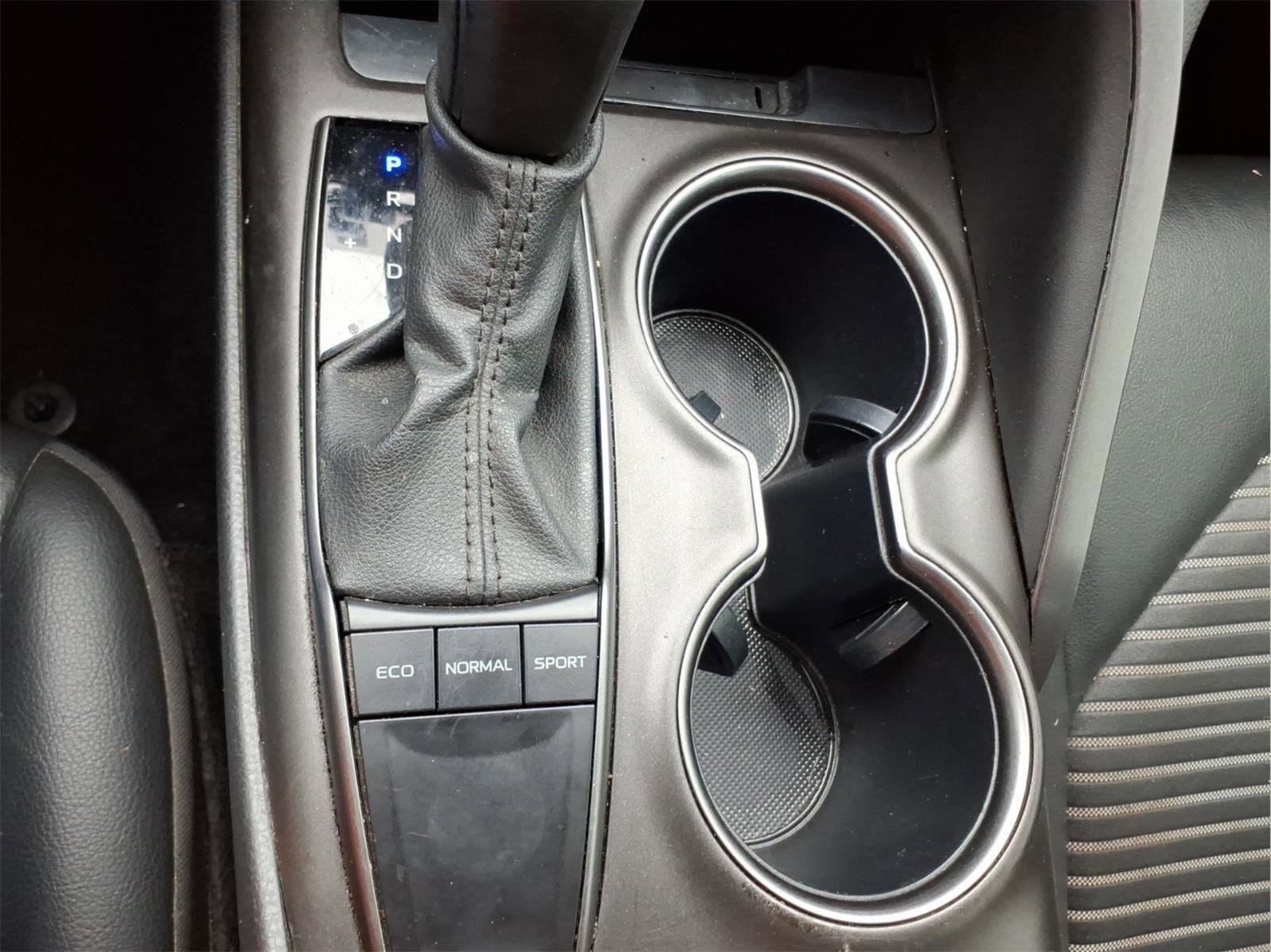 Used 2023 Toyota Camry SE image 25