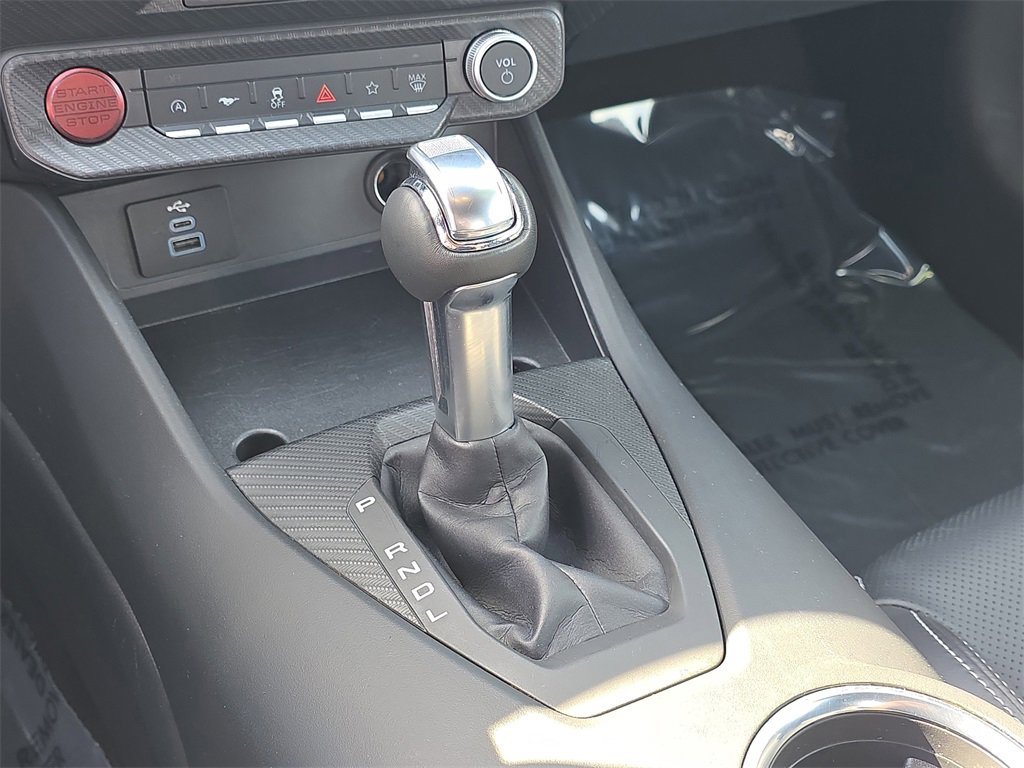 Used 2025 Ford Mustang Premium image 18