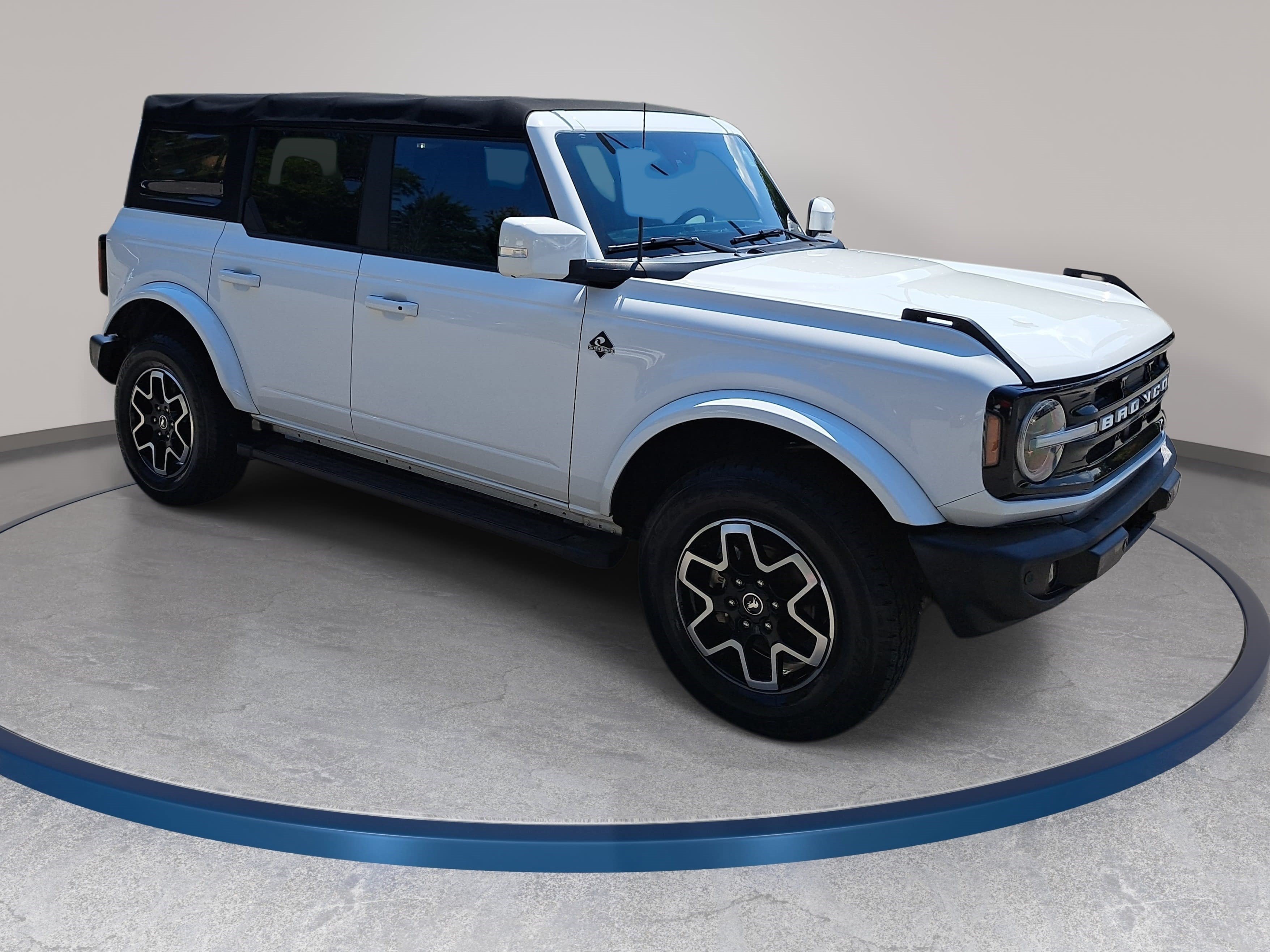 Used 2022 Ford Bronco Outer Banks AWD/4WD image 3