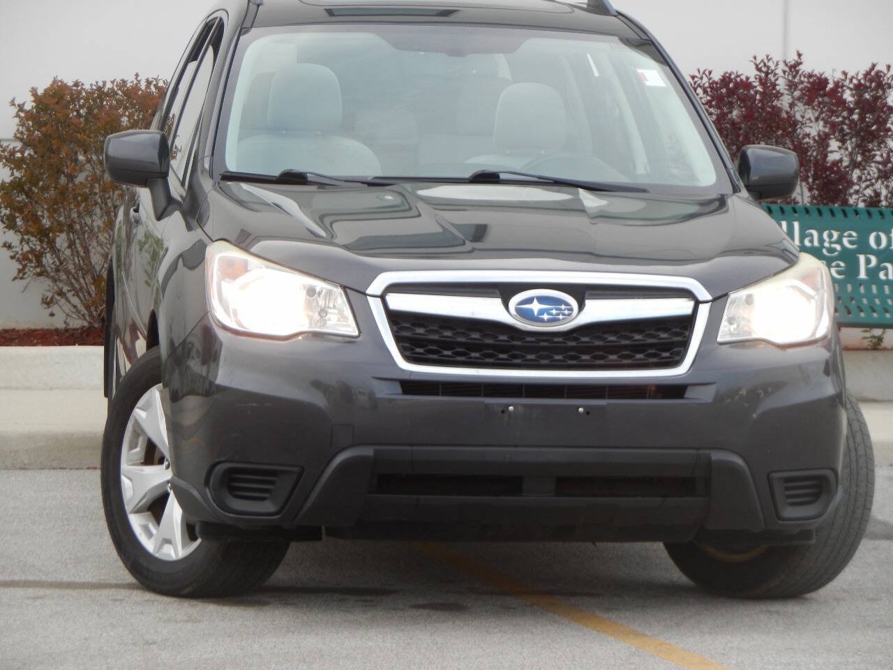 Used 2015 Subaru Forester 2.5i Premium w/ All-Weather Package AWD/4WD image 5