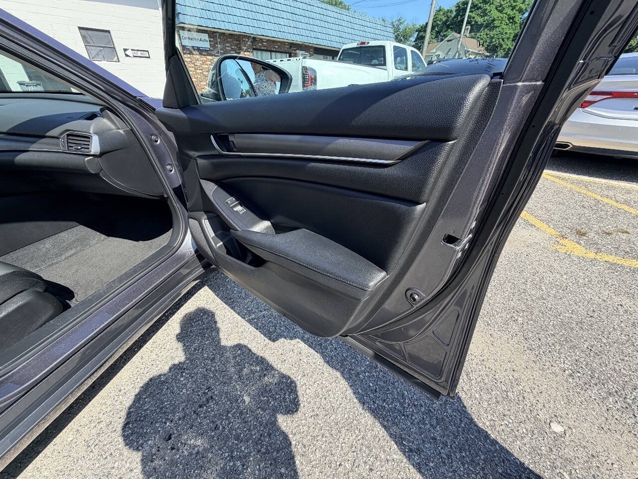 Used 2022 Honda Accord LX image 56