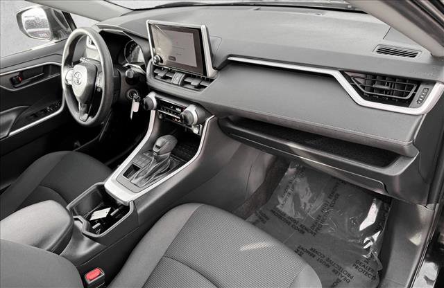 Used 2024 Toyota RAV4 LE image 20