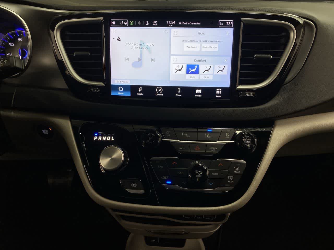 Used 2024 Chrysler Pacifica Touring-L FWD image 24