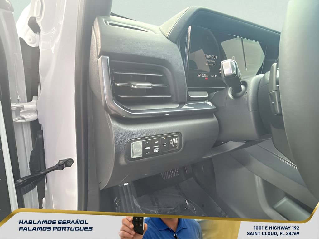 New 2026 GMC Terrain AT4 w/ Convenience Package III image 17