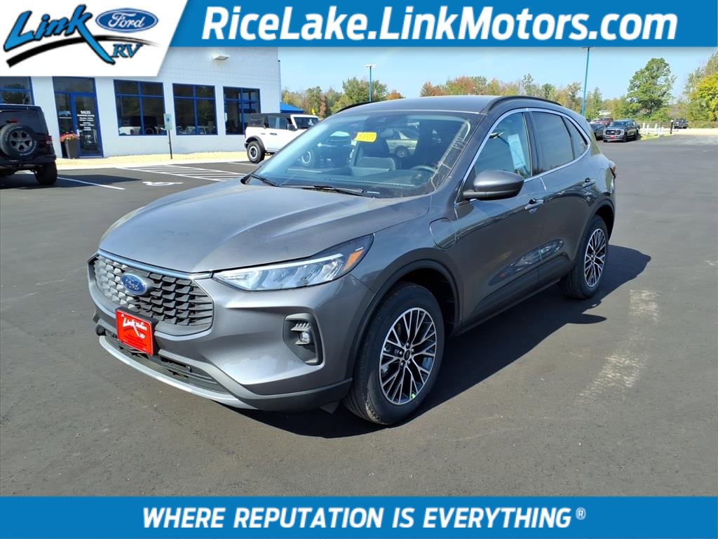 New 2026 Ford Escape SE video 1