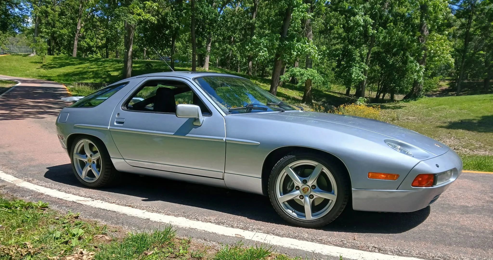 Used 1991 Porsche 928 S4 image 46