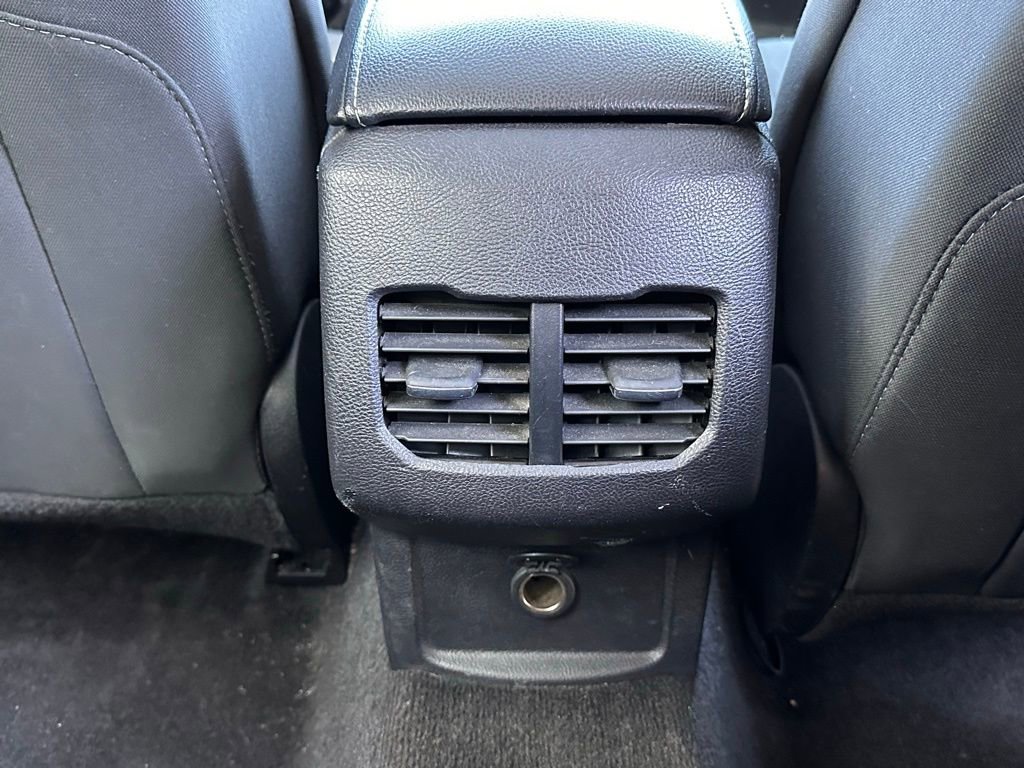 Used 2018 Ford Fusion SE image 19