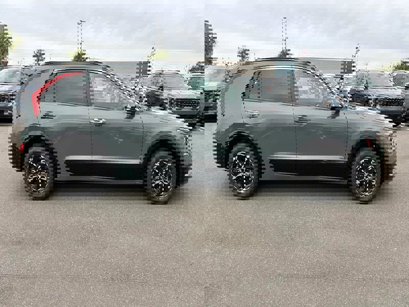 New 2025 Kia Niro SX image 4