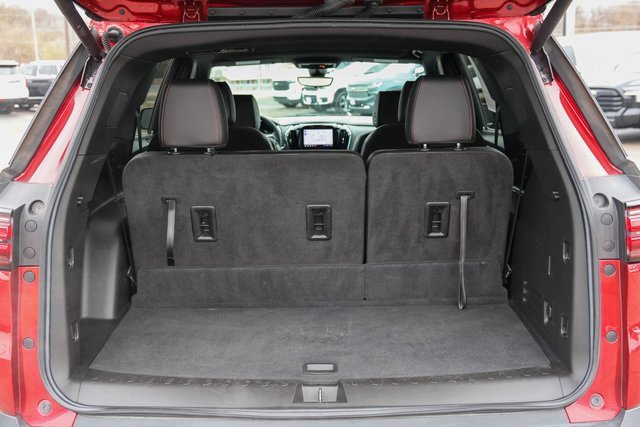 Used 2022 Chevrolet Traverse RS image 9