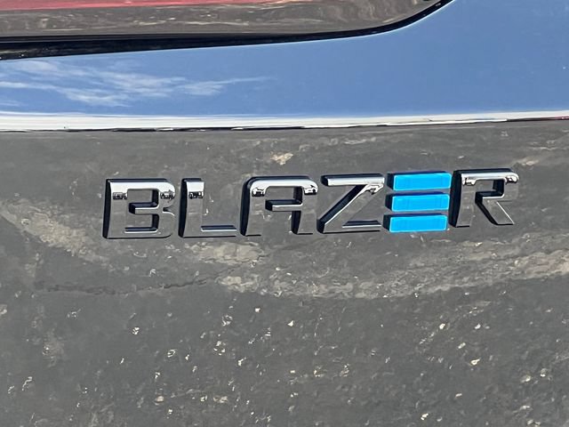 New 2026 Chevrolet Blazer EV LT AWD/4WD image 7