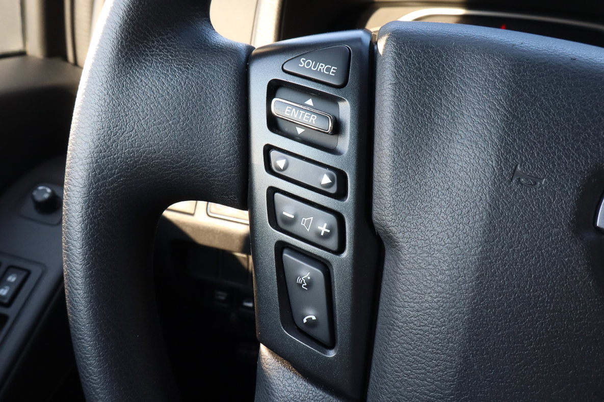 Used 2024 Nissan Frontier SV image 28