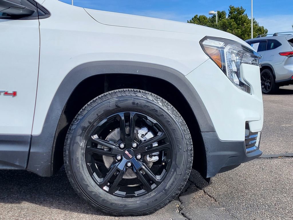 Used 2023 GMC Terrain AT4 image 28