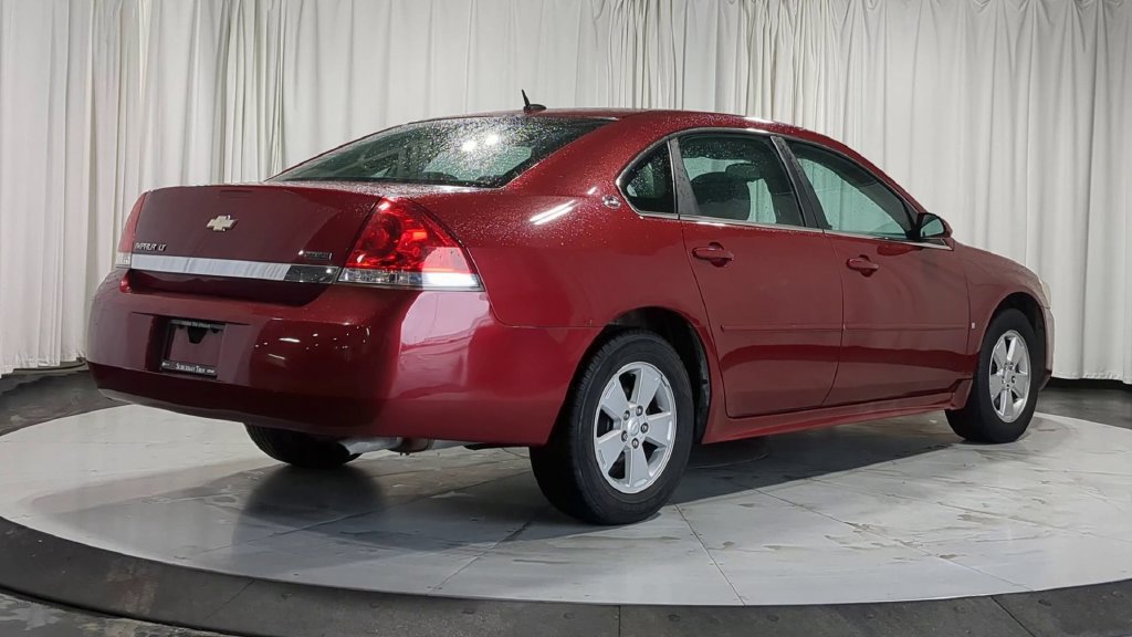 Used 2009 Chevrolet Impala LT FWD image 10