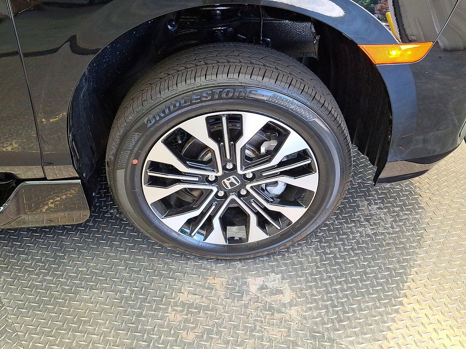 Used 2025 Honda Odyssey Elite image 27