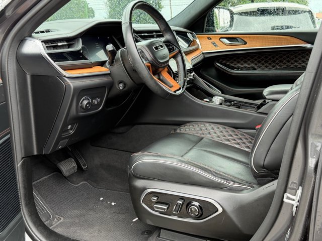 Used 2022 Jeep Grand Cherokee L Summit AWD/4WD image 16