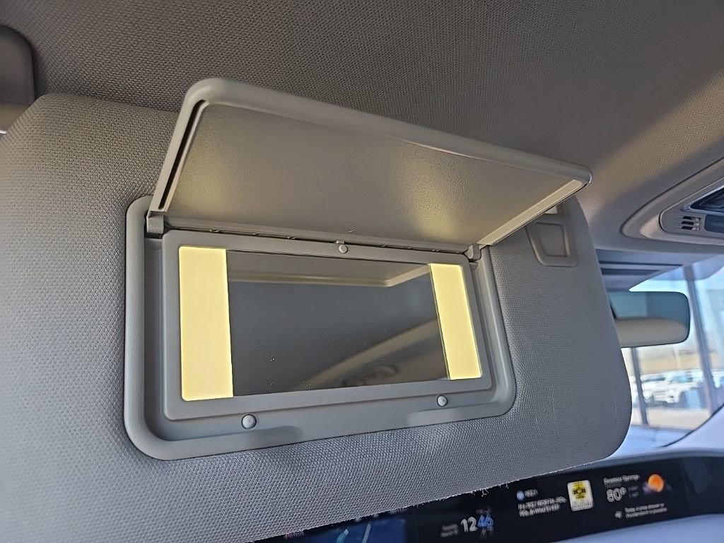 Used 2025 Lincoln Nautilus Reserve image 73