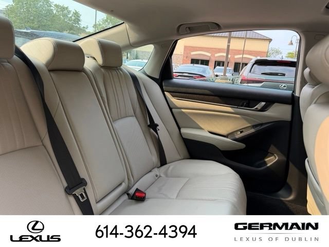 Used 2018 Honda Accord Touring image 16