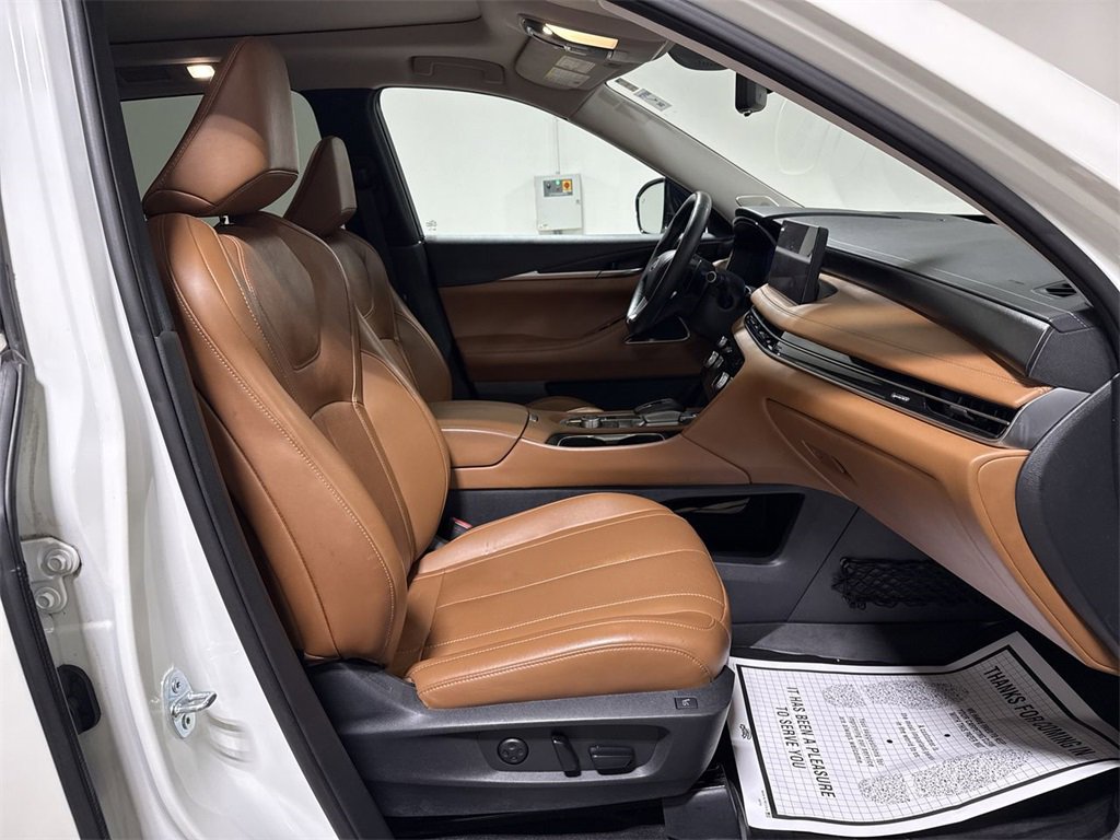 Used 2023 INFINITI QX60 Sensory w/ Vision Package image 23