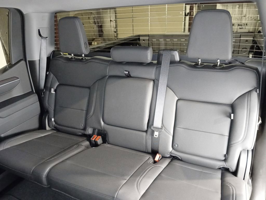 Used 2026 GMC Sierra 1500 SLT AWD/4WD image 13