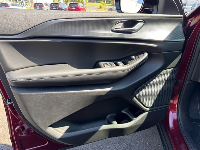 New 2025 Jeep Grand Cherokee Altitude image 12