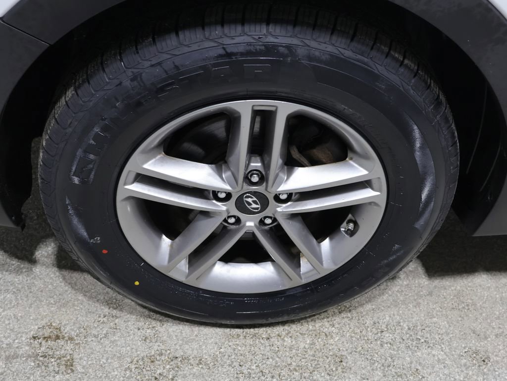 Used 2018 Hyundai Santa Fe Sport image 18