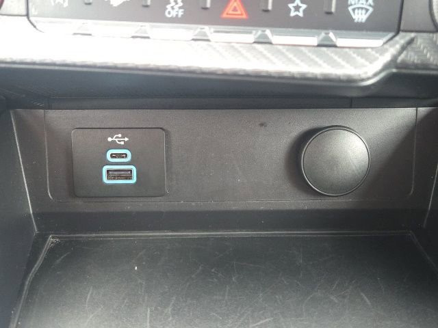 Used 2025 Ford Mustang Premium image 31