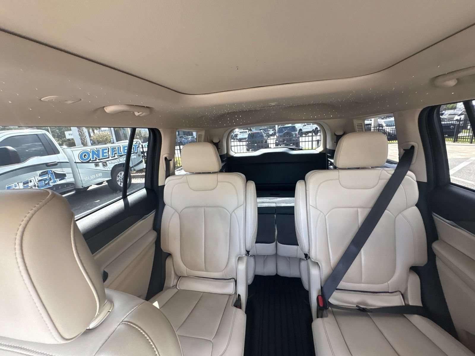 Used 2021 Jeep Grand Cherokee L Limited RWD image 19