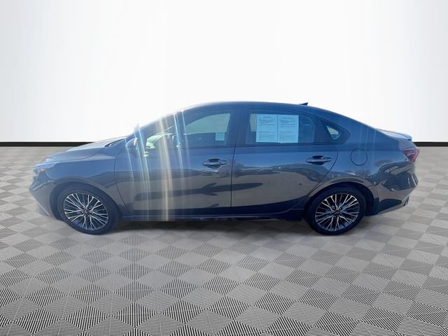 Used 2023 Kia Forte GT-Line w/ GT-Line Technology Package FWD image 4