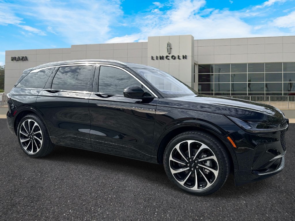 New 2026 Lincoln Nautilus Black Label AWD/4WD image 1